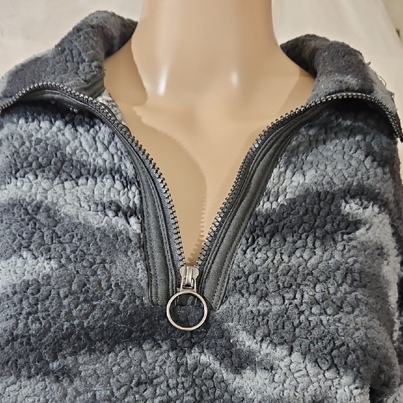 Gray Camouflage V-Neck Sweater - Picture 3 of 6